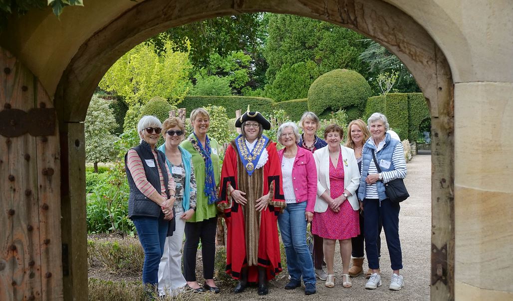 Mayor welcomes visitors to first open gardens at Abbey House Manor
